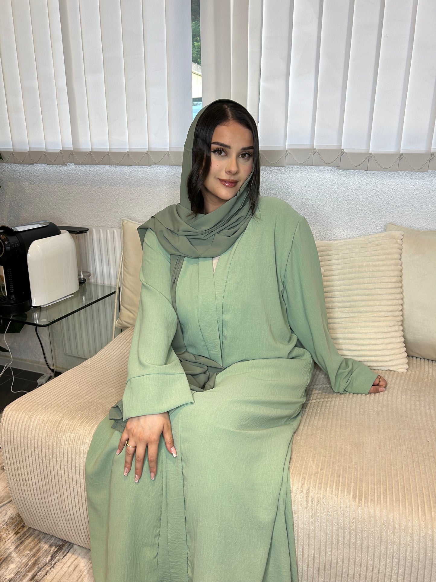 Basic abaya